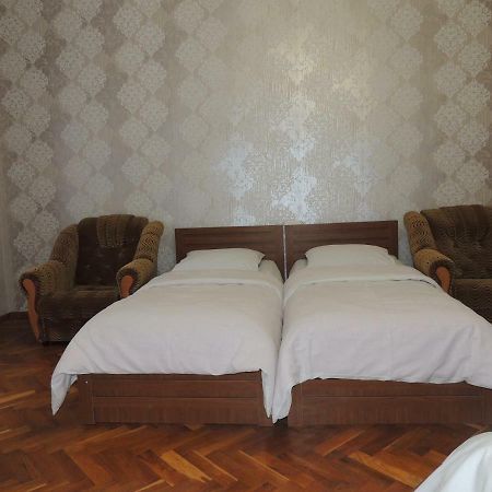 Blue Guesthouse Kazbegi Exteriör bild