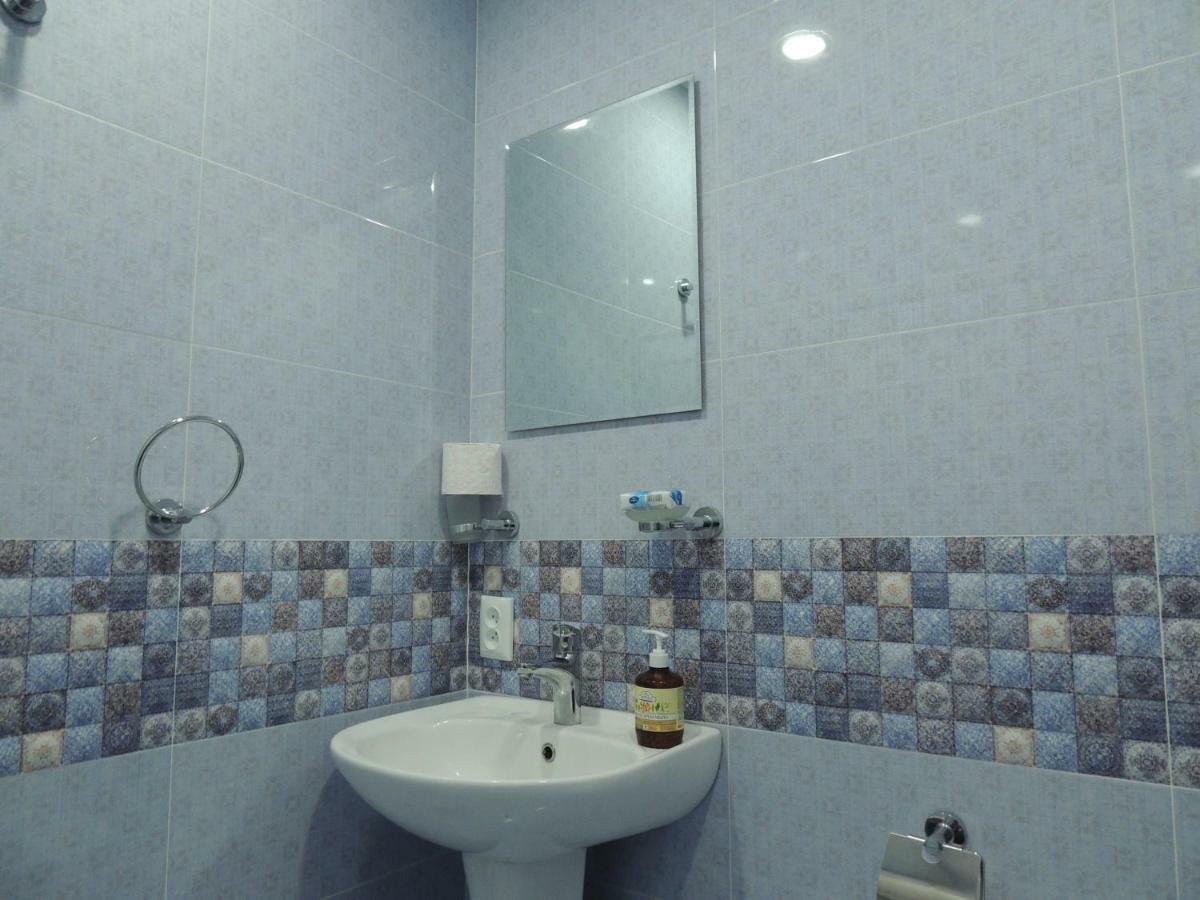 Blue Guesthouse Kazbegi Exteriör bild