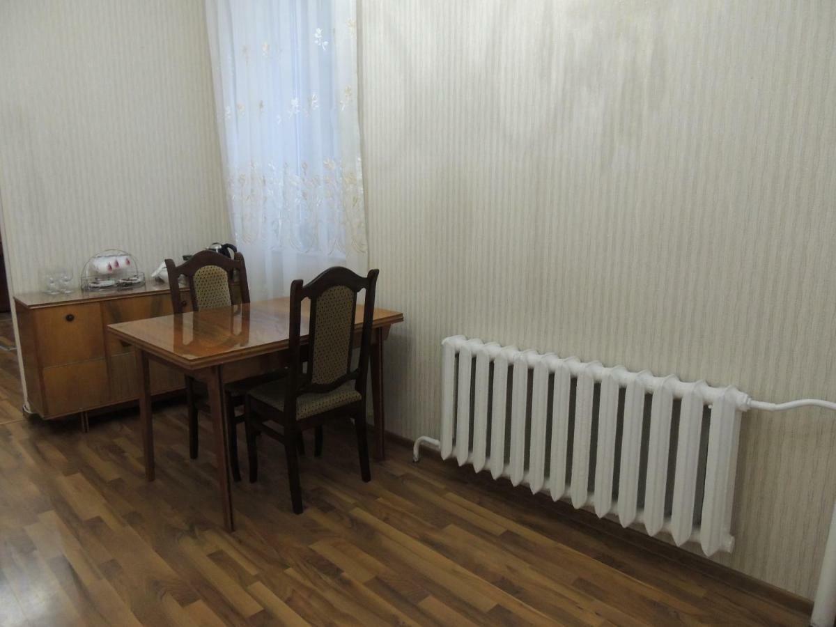 Blue Guesthouse Kazbegi Exteriör bild