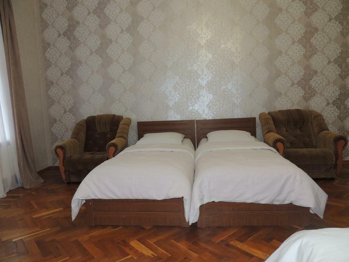 Blue Guesthouse Kazbegi Exteriör bild